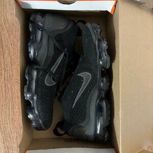 NIKE MENS AIR VAPORMAX FK